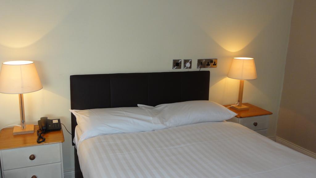 Hannon's Hotel Roscommon Rum bild
